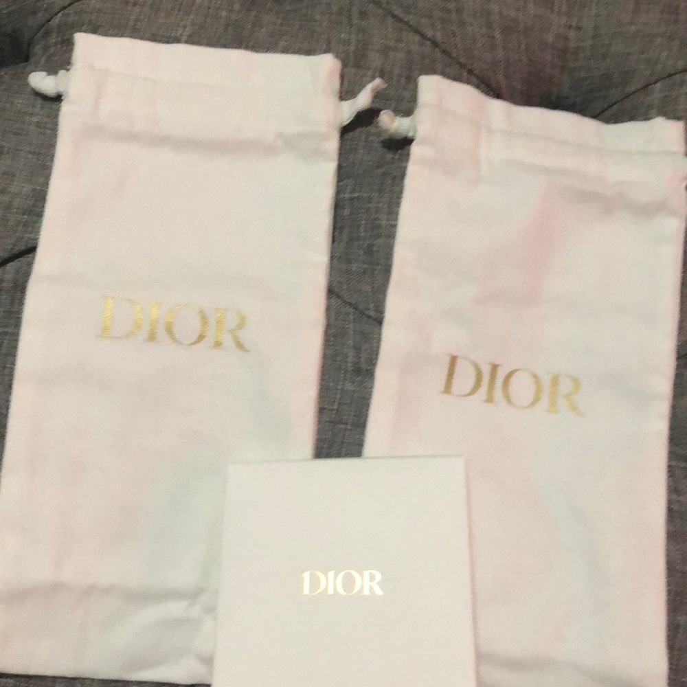 - Dior set new